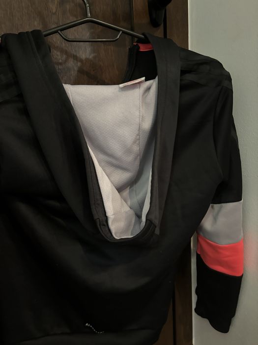 Детско горнище Адидас 9, 10 години