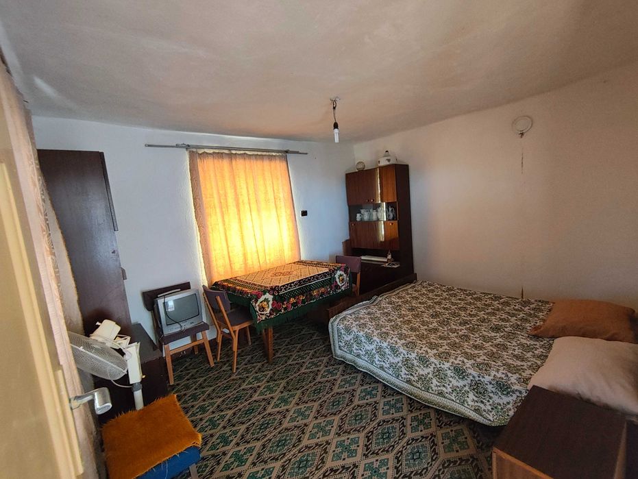 Двуетажна къща - Васил Левски