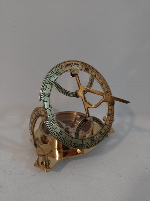 Busola cu compas si cadran solar nautic din alamă , dimensiuni mari pi