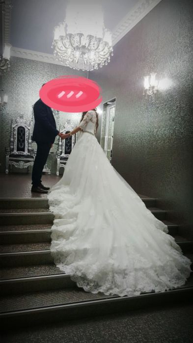 Rochie de mireasa deosebit de frumoasă făcută pe comandă în Spania.