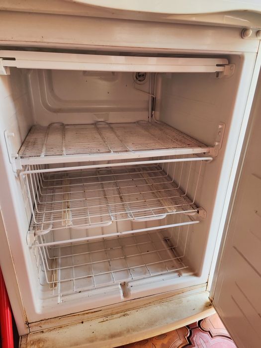 Холодильник в Б/У состоянии