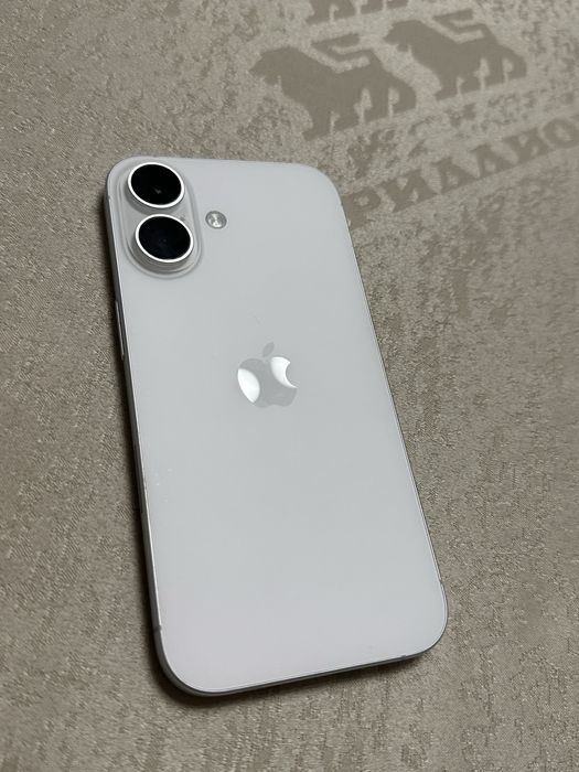 Iphone 16 128gb  идеал