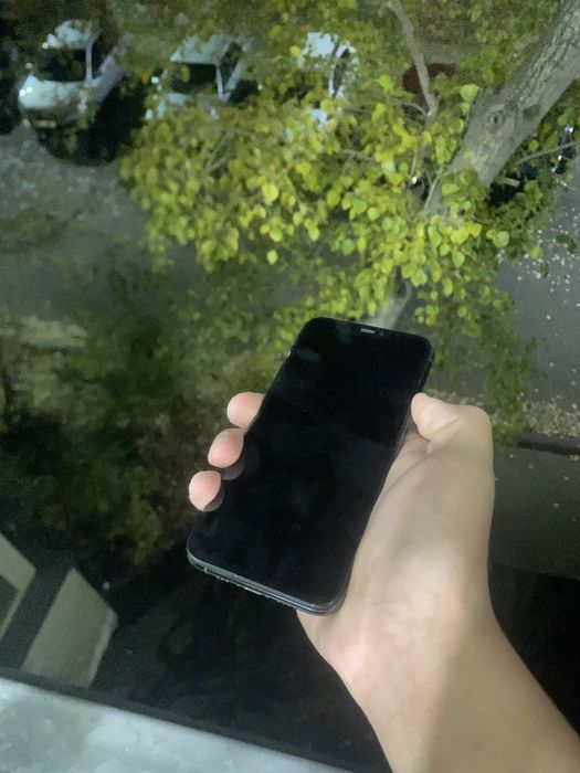 Продам айфон 11 про