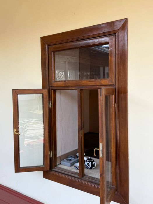 Срочна Продаётся Рамы для окна