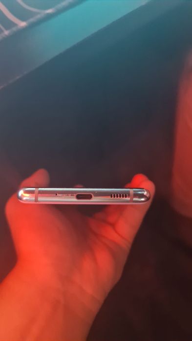 Samsung   s20 fe