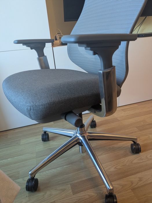 Ергономичен офис стол Colamy Atlas