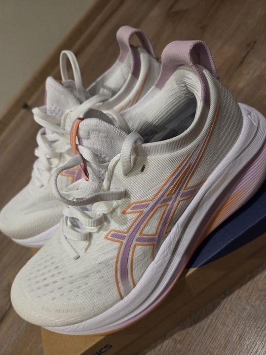Asics gel nimbus 27