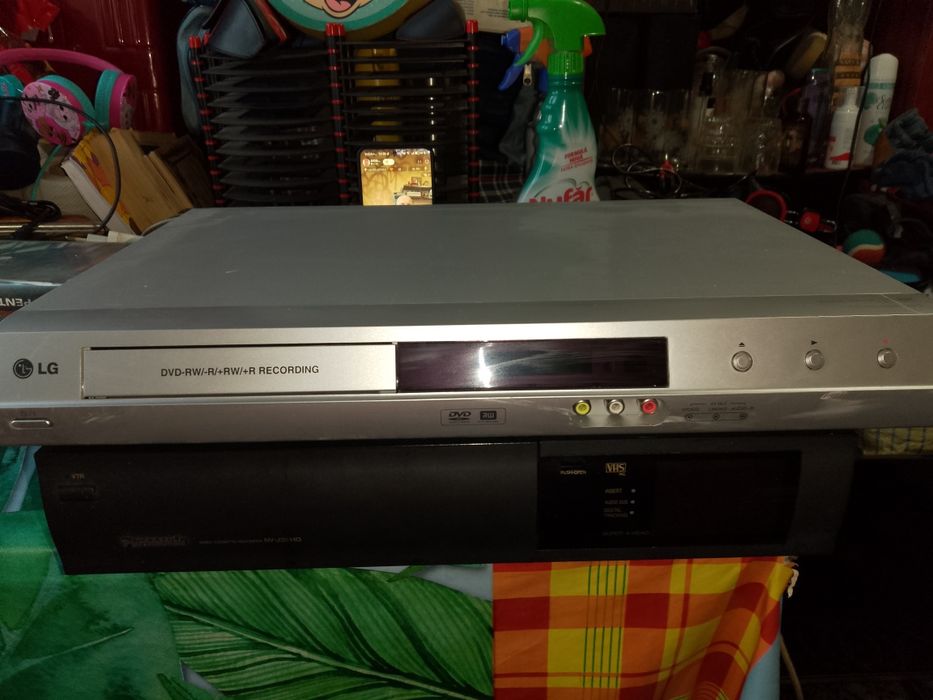 Vând dvd LG Dolby digital