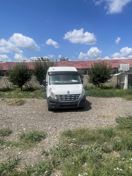 Dezmembrez sau vand renault master