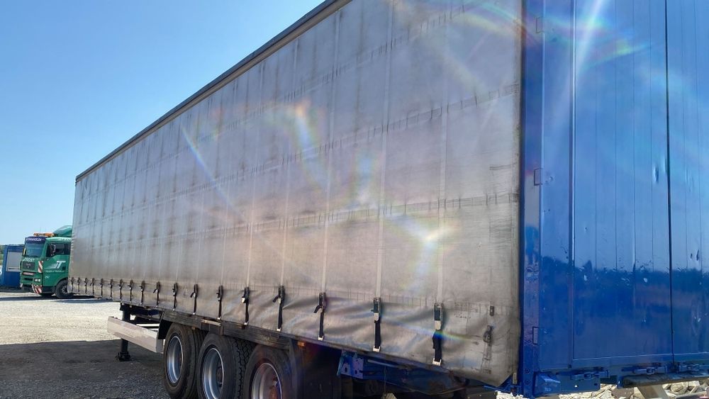 Semi-Remorca Prelata KRONE 2011 standard