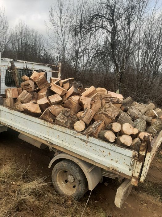 Lemn de foc ,camion sau camioneta