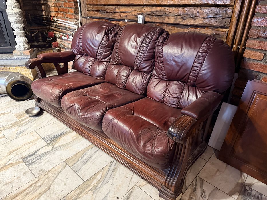 Canapea din piele naturala