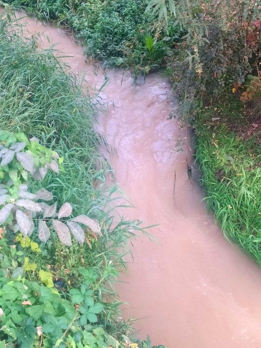 Ховли сотилади Режалар У/н ЕР Олиш вакти! 3 хона  7 сотик Кибрай  рн