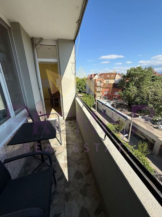 Продава се Тристаен апартамент в Пловдив, Център - 76 кв.м за 1644 €/кв.м - Снимка #9