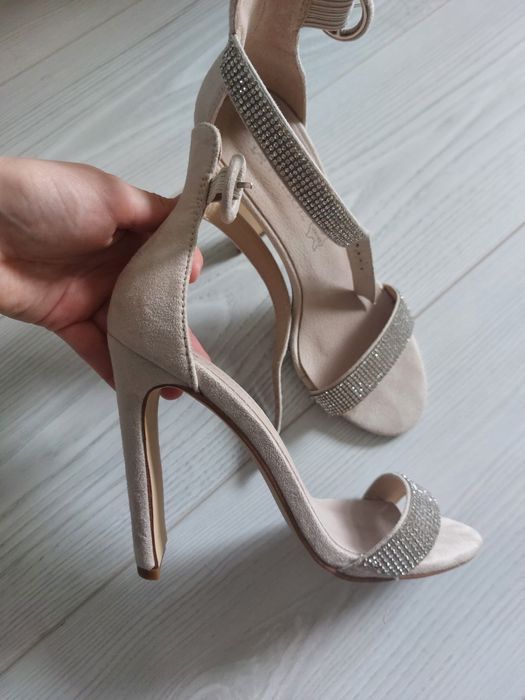 Дамски обувки на ток, сандали на ток