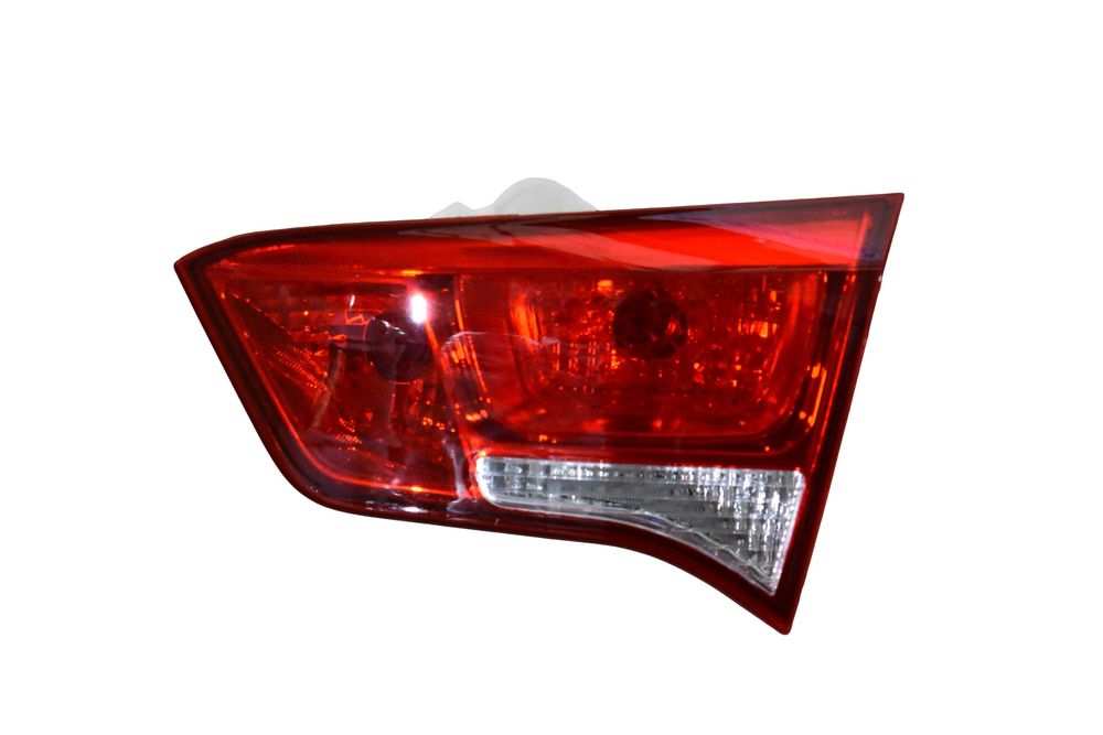 Фонарь (внутрений) RH Rio 4 15-седан