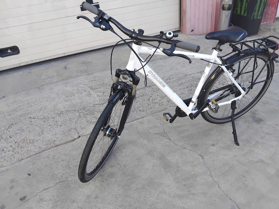 Vând bicicleta din aluminiu pentru bărbați