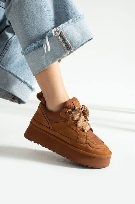 Ugg tip adidas dama maro