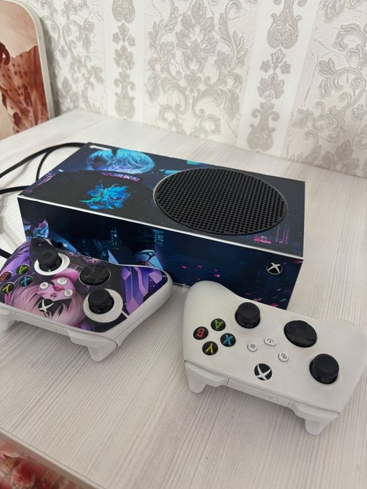 Xbox series S в отличном состоянии