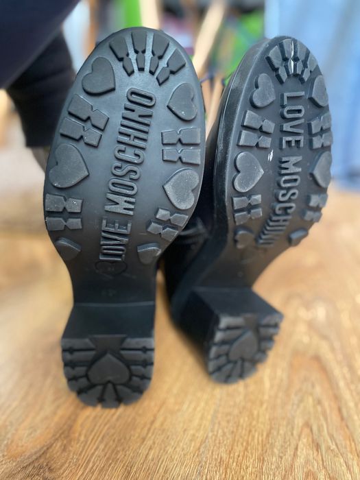 Оригинални Дамски Ботуши  от естесвена кожа LOVE MOSCHINO номер 38