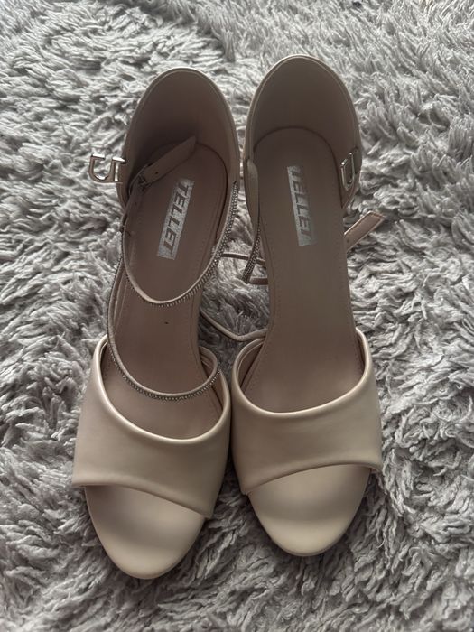 Продам туфли , новые!