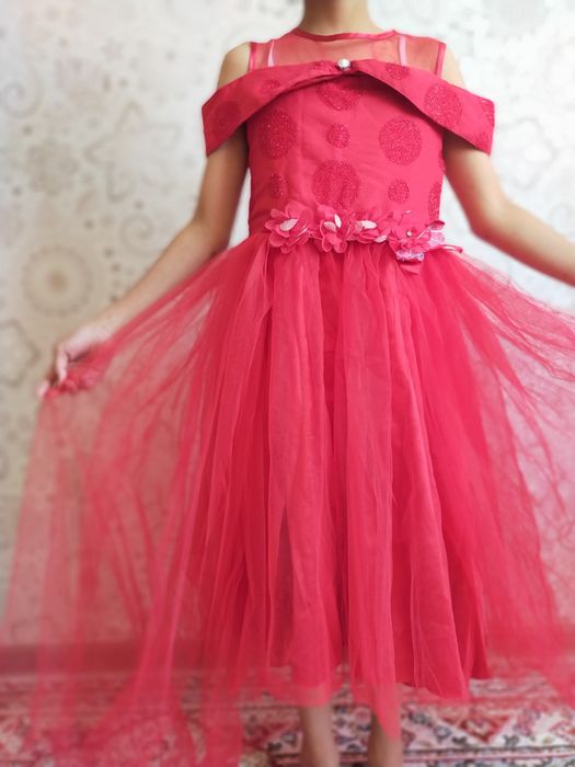 Нарядные платье для девочек