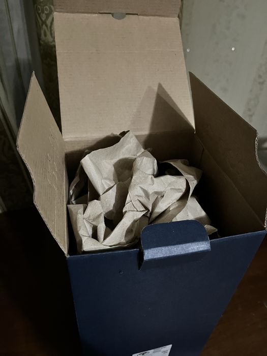 Стеклянный кувшин