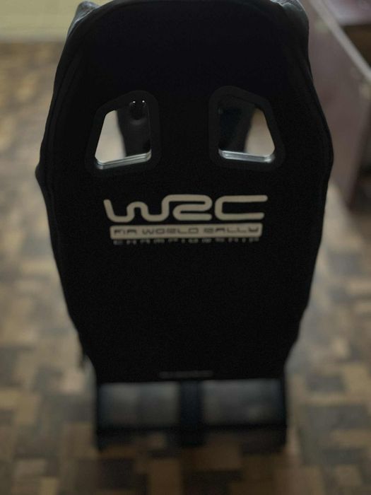 Геймърски стол с волан и педали