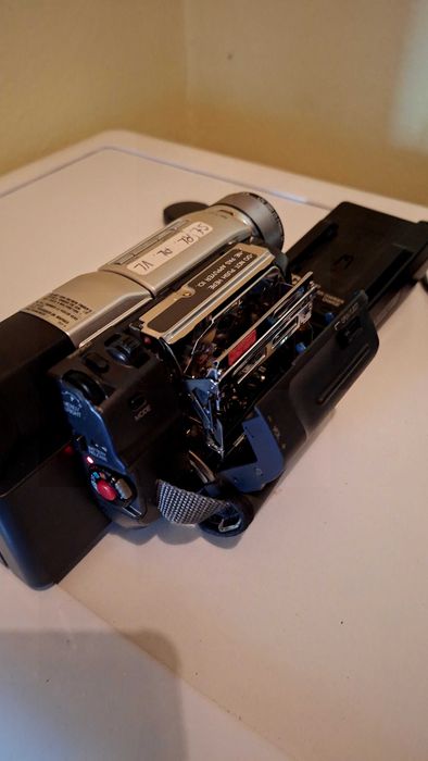 Cameră video digitala Jvc