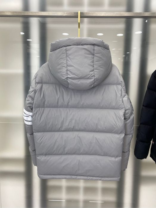 Geaca Thom Browne , calitate premium , pe comanda , noua , L