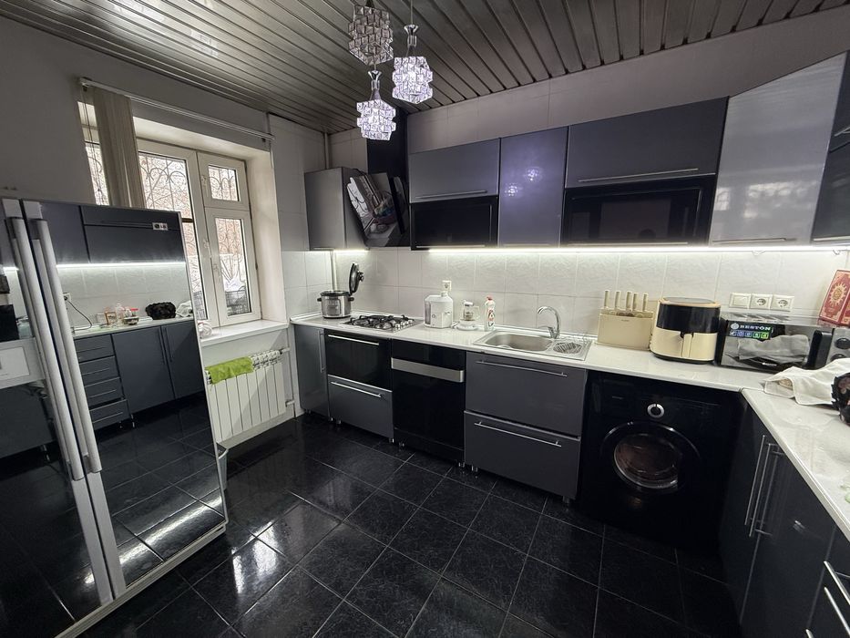 Продается 5 комнатная Банковская 150квМ Чиланзар 6 СтарМед