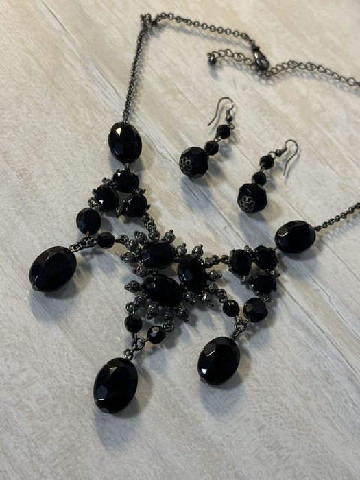 Колье и серьги от AVON