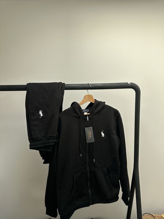 Compleu Polo Ralph Lauren Negru 150 lei S/M
