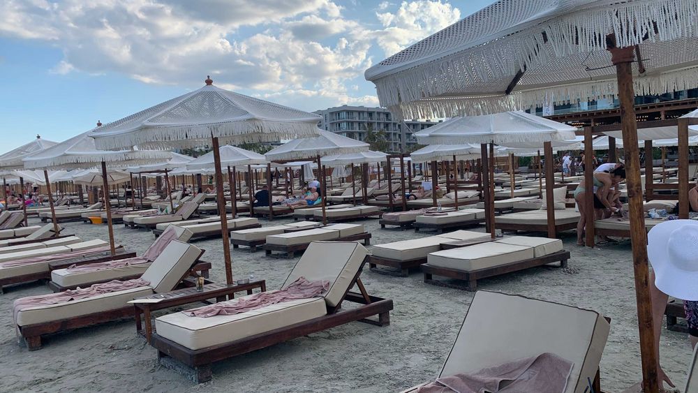 Плетен чадър за градина, плаж, ресторант или бийч бар