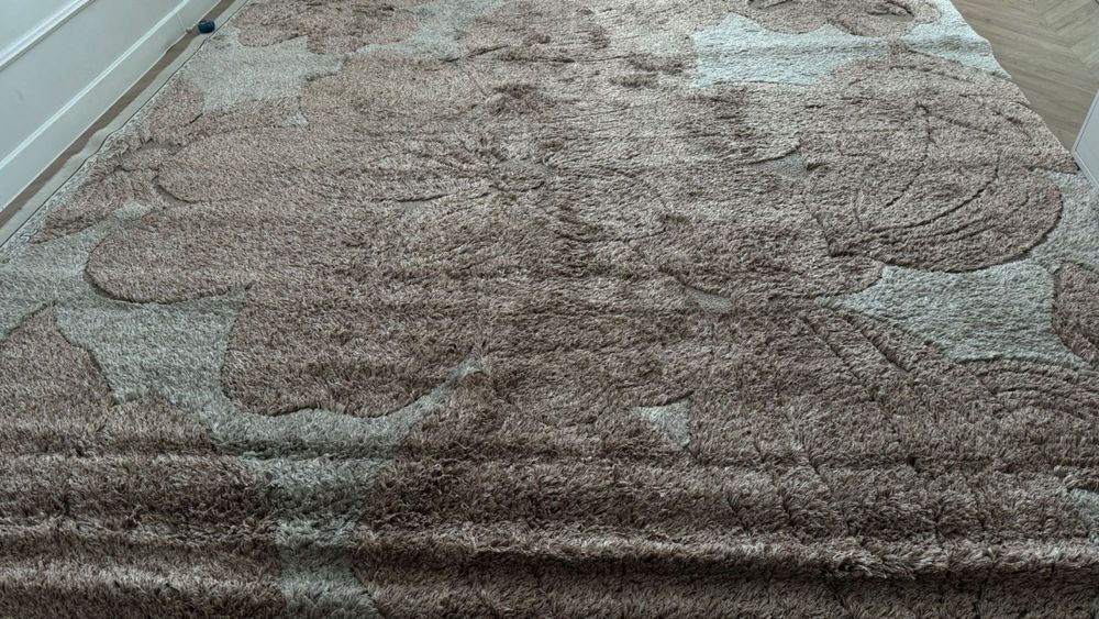 Ковер продам в хорошем состоянии