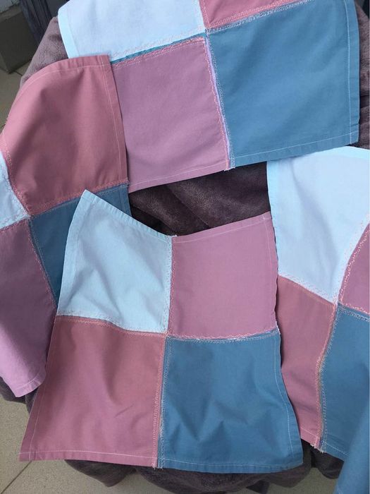 4 броя покривки с бродерия 40/40 см.