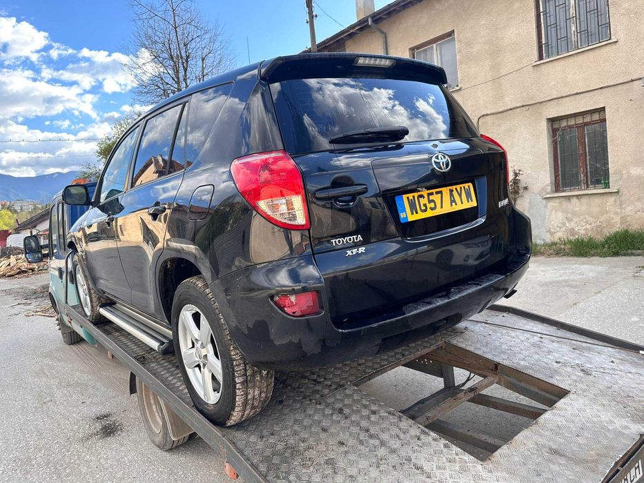 На Части Toyota Rav4 2007г 2.2 d-4d 136 кс ПЕРФЕКТЕН МОТОР И СКОРОСТИ!