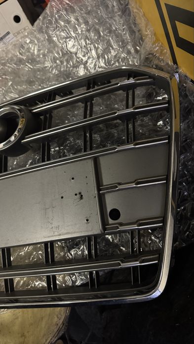 Предна централна решетка за Ауди S6 C7 face