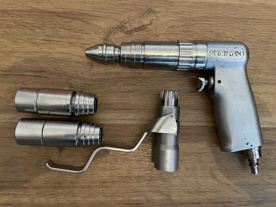 Synthes Swiss универсална пневматична бормашина