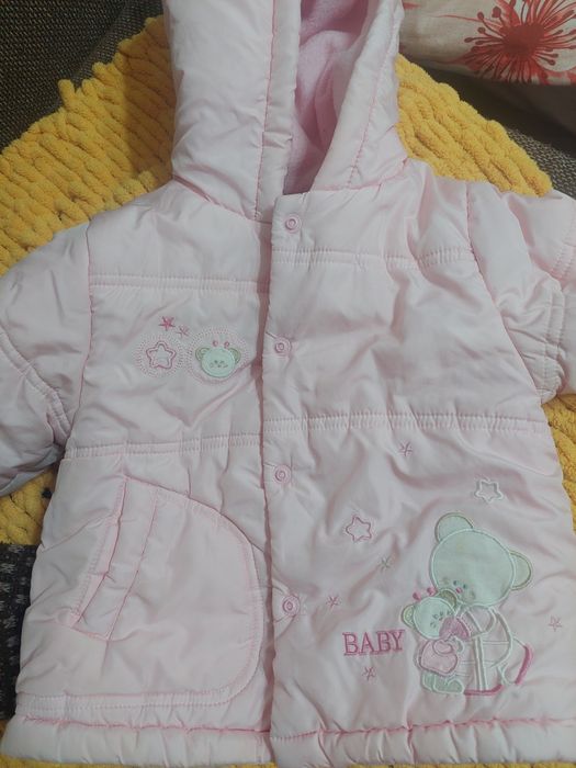 Продам пальто,куртки от года до 2.5