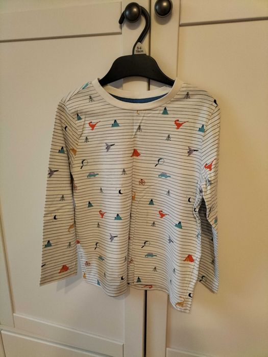 Lot 4 bluze subțiri mărimea 116