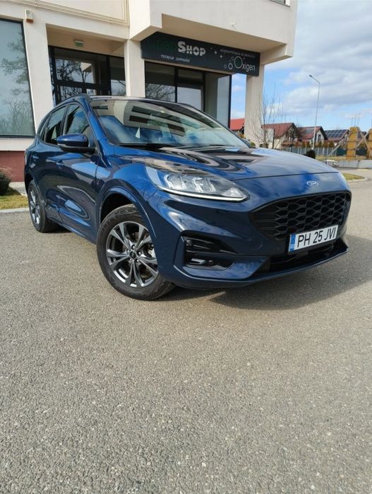 FORD Kuga 2023 — imagine 2