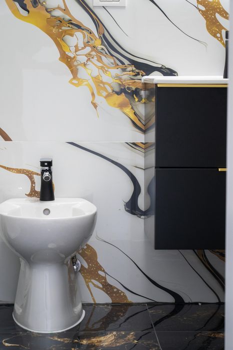 Casa remetea mare in vatra vechie