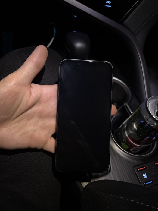 Продам iphone 13 128