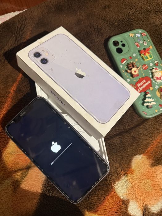 Продам айфон 11 128гб