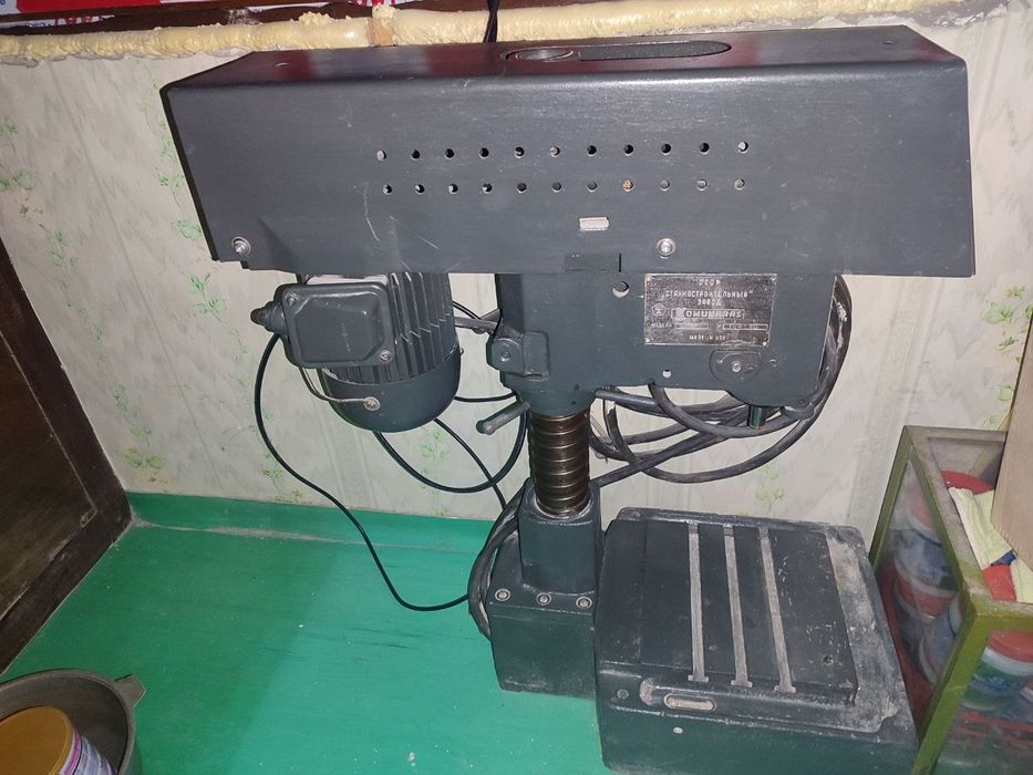 Токарные станок для работы