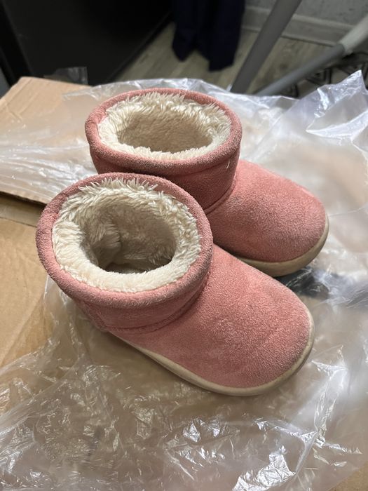 Детские ботинки