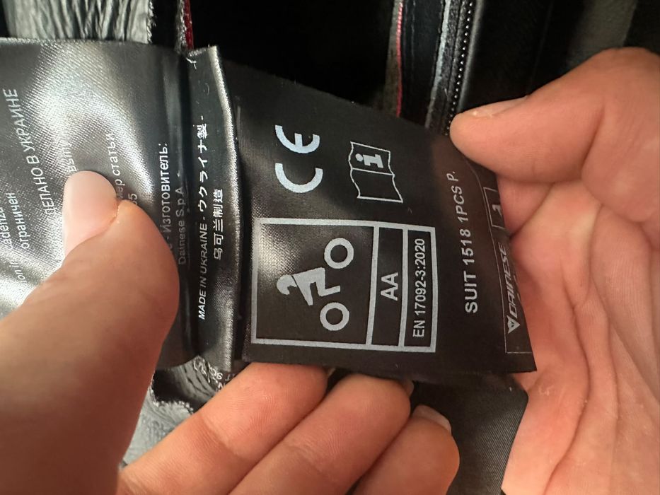 Dainese Tosa 1 – Combinezon piele 1 piesă – Mărimea 52 – Fără căzături