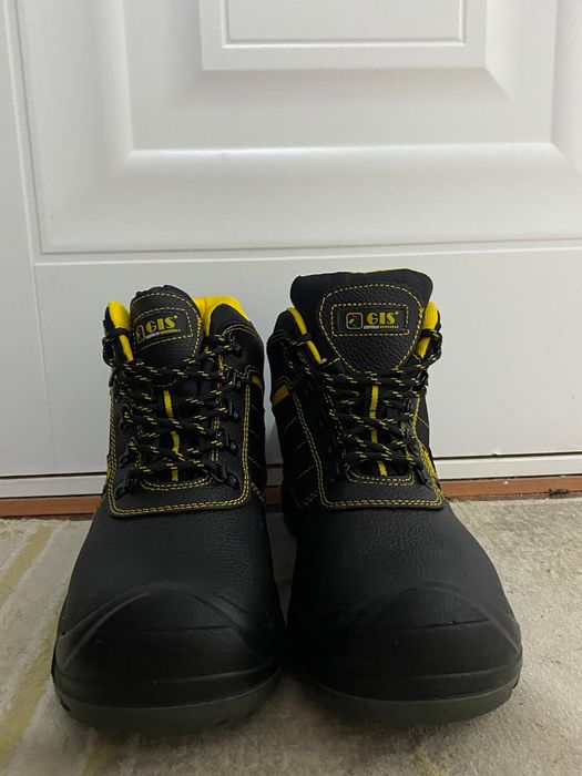 Обувь для стройки