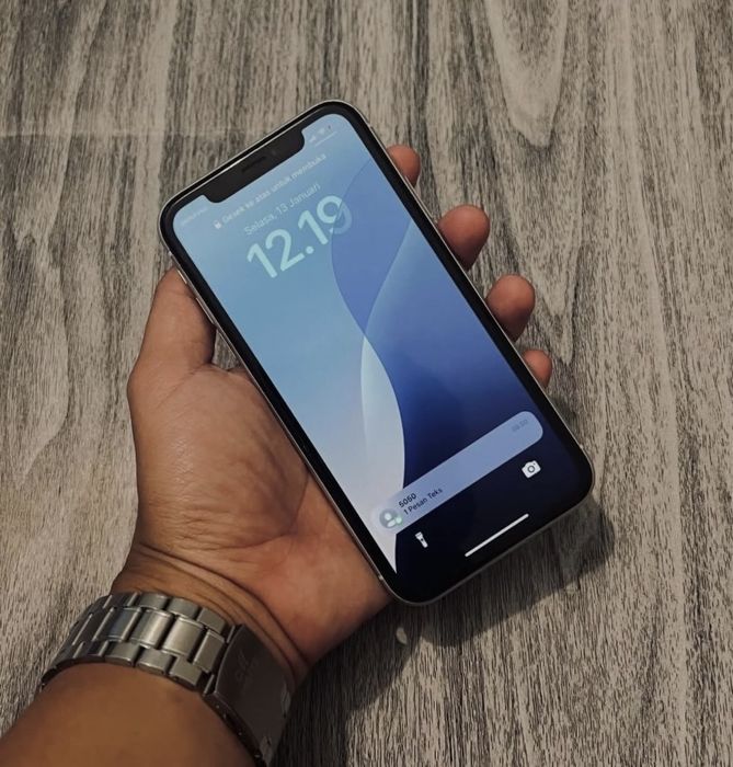 Продам айфон хр 64гб белый